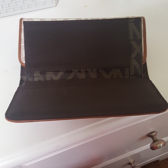 Wallet - Picture 6 of 7